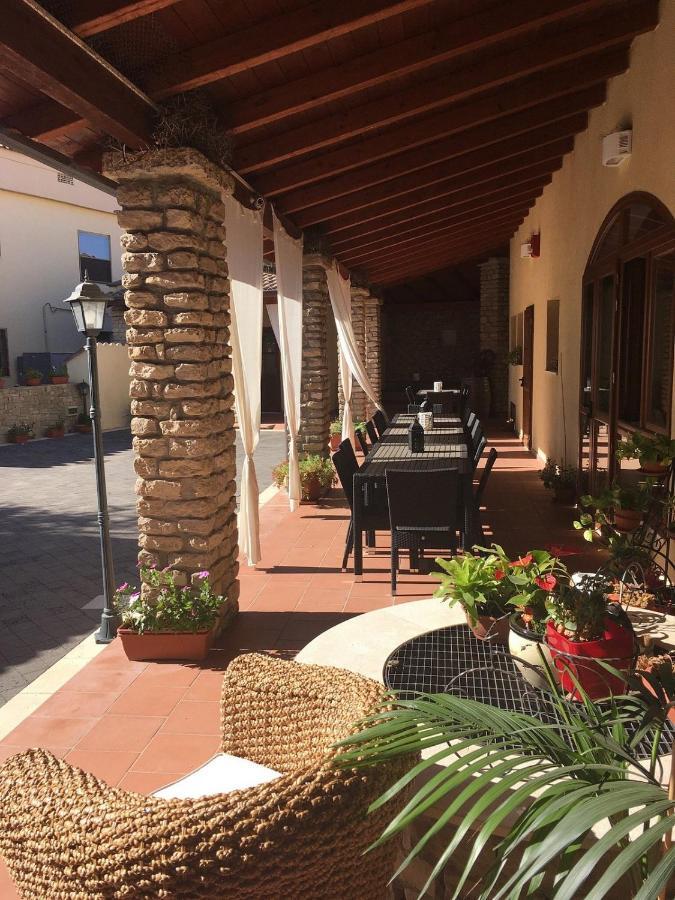 Albergo Diffuso Il Mandorlo Baressa Exterior photo